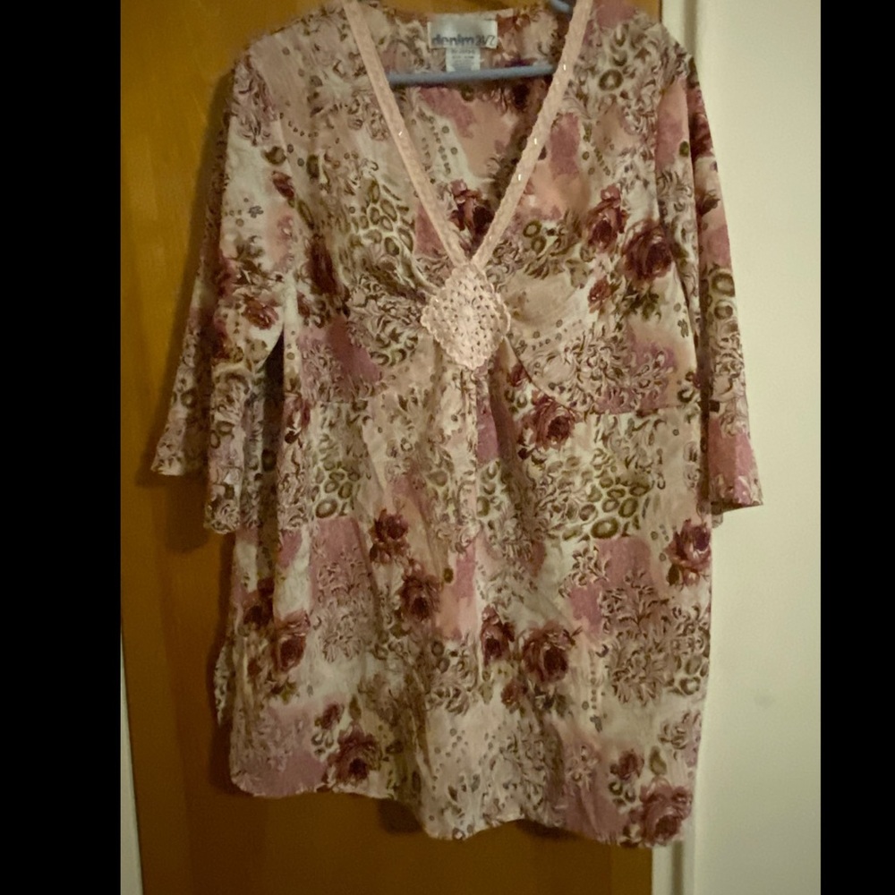 Floral top